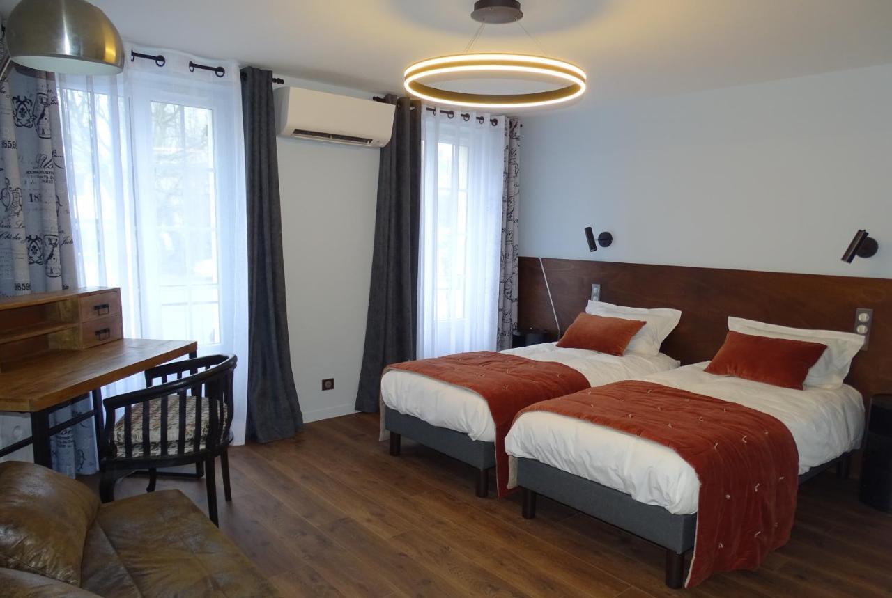 Auberge De La Garenne Saint-Remy-l'Honore Экстерьер фото
